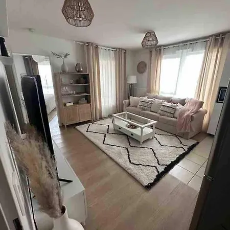 아파트 Cozy Situe A 10 Min De Aeroport De Roissy Cdg Situe A 1 Min A Pied De La Gare Rer Direction Paris Centre 20min *